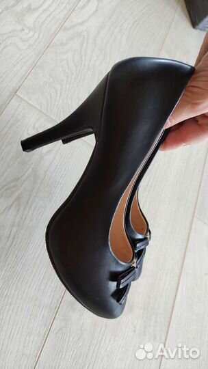 Туфли кожаные женские 39 размер