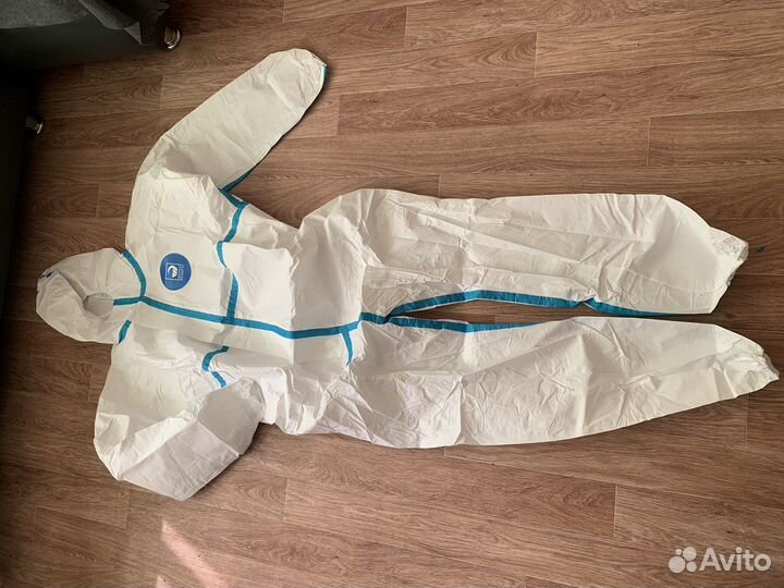 Комбинезон защитный медицинский