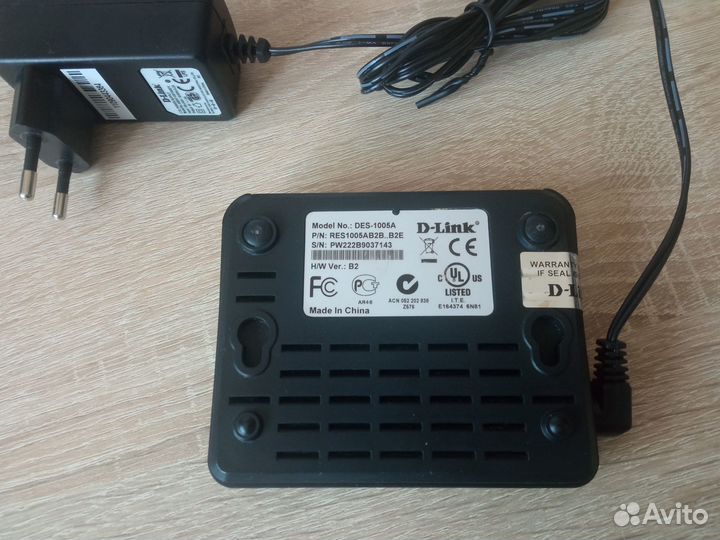 Коммутатор D-Link DES-1005A