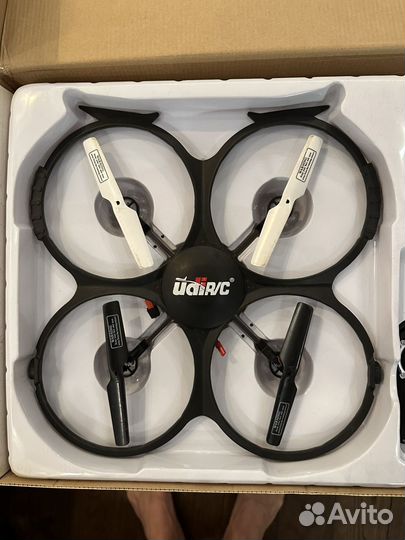Квадрокоптер дрон udi RC ufo с камерой