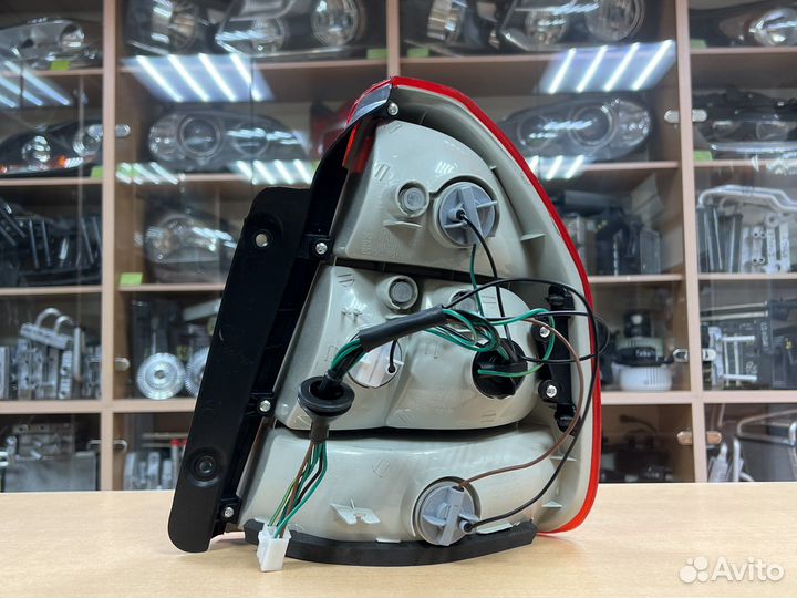 Фонарь задний Хенде Акцент / Hyundai Accent