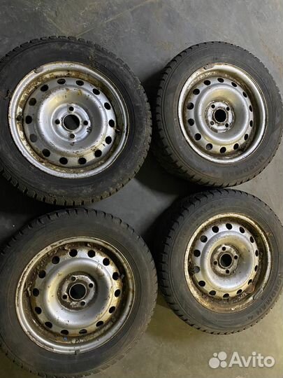 Nokian Tyres Hakkapeliitta 4 185/65 R15 88T