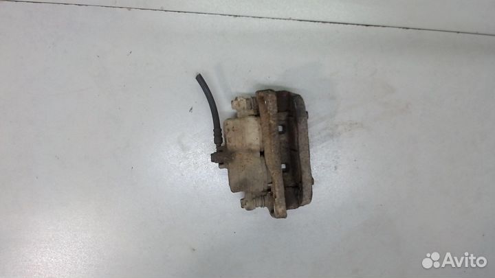 Суппорт Subaru Forester (S11), 2003