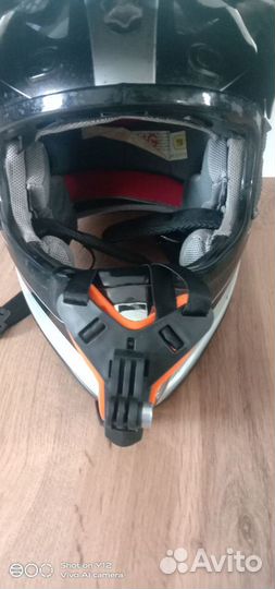 Крепление экшн камеры на шлем мотоцикла