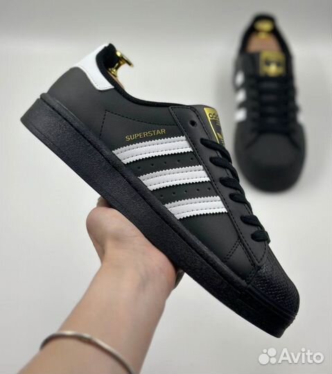 Adidas Superstar в черном цвете