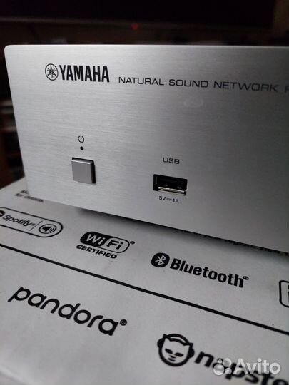 Сетевой проигрыватель Yamaha NP S303