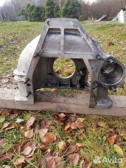 Кожух сцепления змз 402