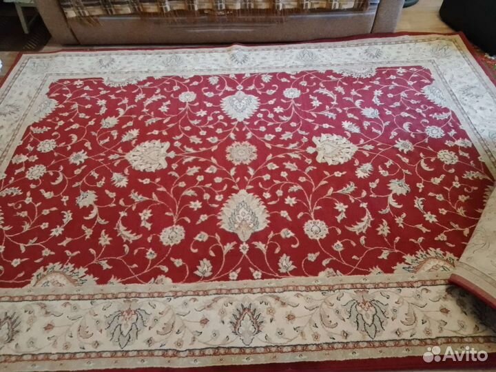 Ковер шерстяной