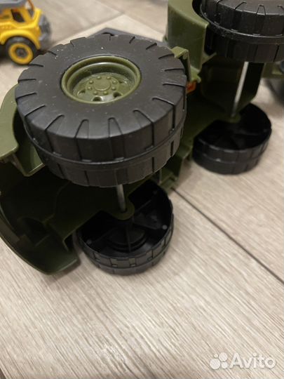 Трактор игрушки