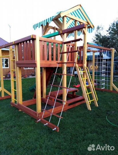 Детская площадка для всей семьи