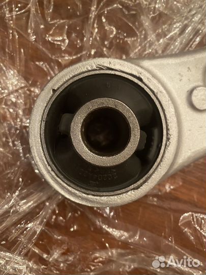 Рычаг передний правый Subaru STI GRB GVF