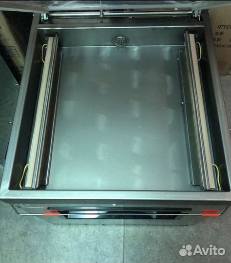 Вакуумный упаковщик DZ-400/2T