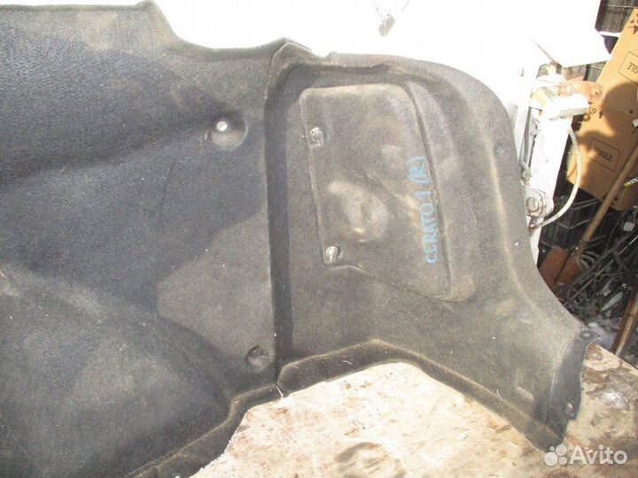 Обшивка багажника Kia Cerato 1 (LD)