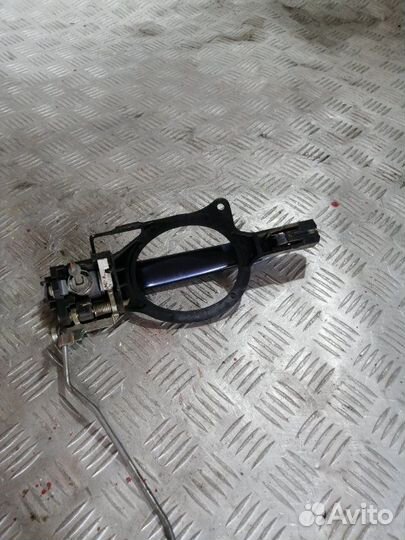 Ручка двери наружная передняя правая Mitsubishi