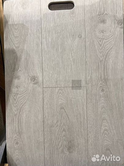 Кварвиниловая плитка / Доставка и установка