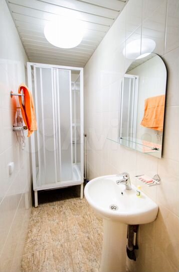 Коттедж 190 м² на участке 60 сот.