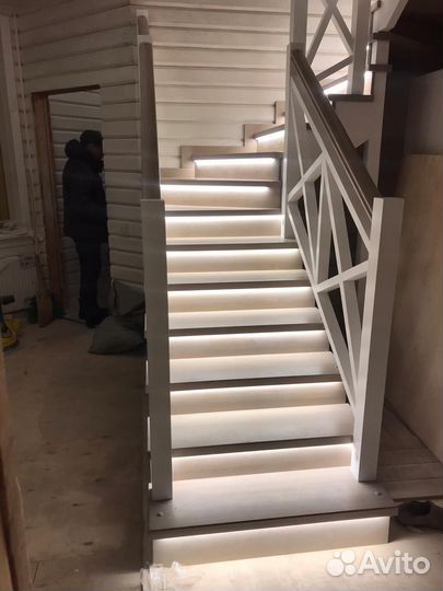 Изготовление лестниц. Расчёт цены. Пишите