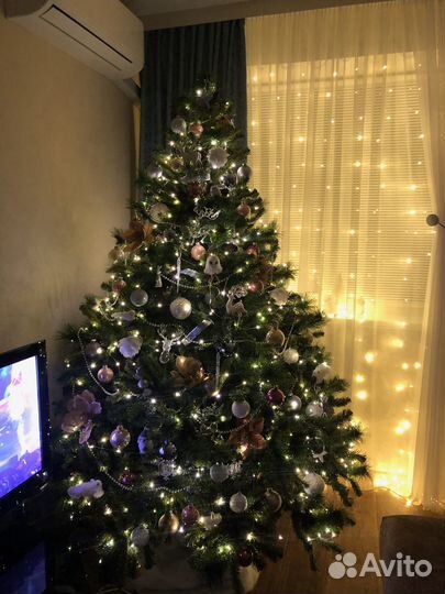 Искусственная елка 1,8м