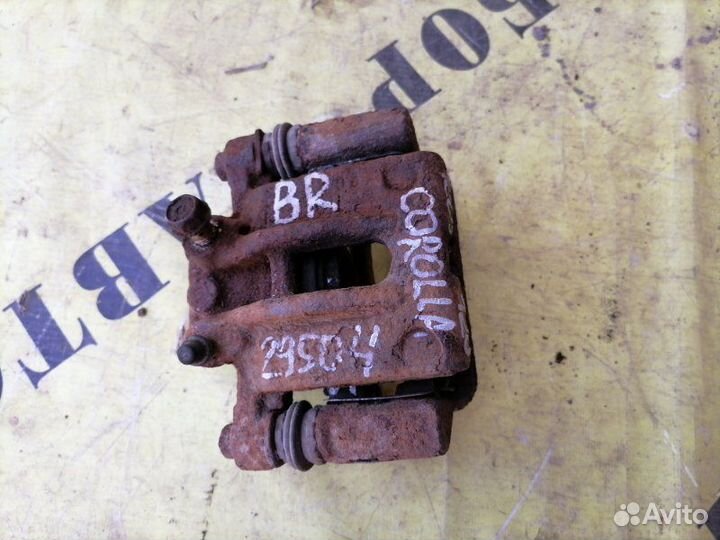 Суппорт задний правый Toyota Corolla 120 2001-2006