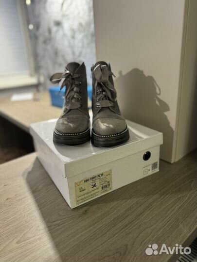 Ботинки женские демисезонные 36 размер