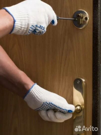 Замена замков, ремонт дверей