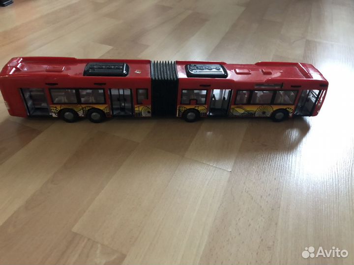 Игрушка автобус