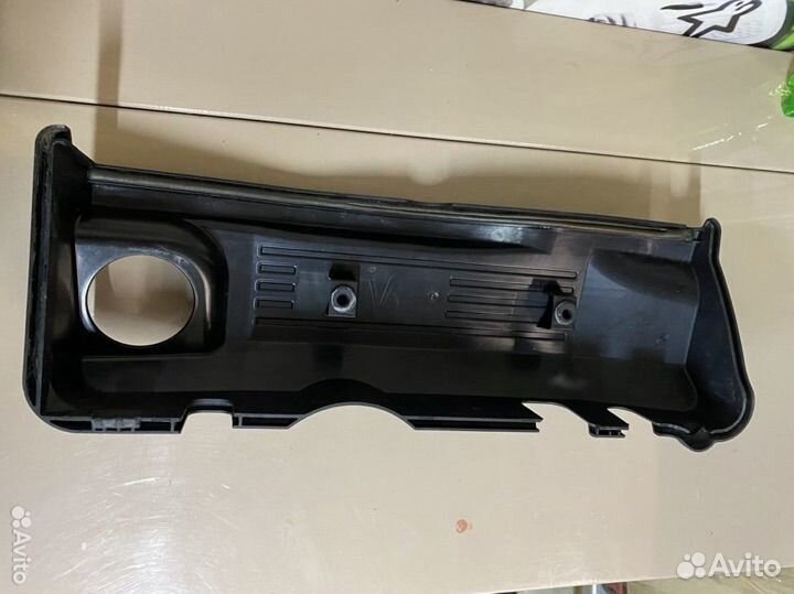 Крышка двигателя Bmw N46B20