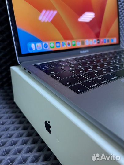 Apple MacBook Pro 13-inch (12)