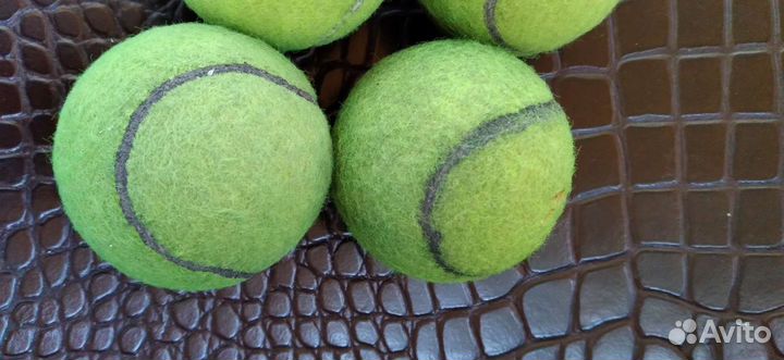 Теннисный мяч