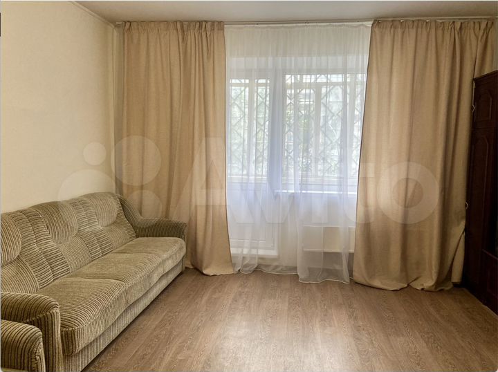 2-к. квартира, 54 м², 3/9 эт.