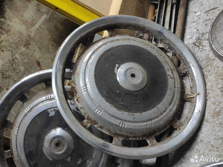 Хромированные колпаки на Волгу