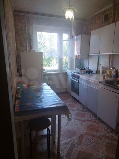 2-к. квартира, 47 м², 3/9 эт.