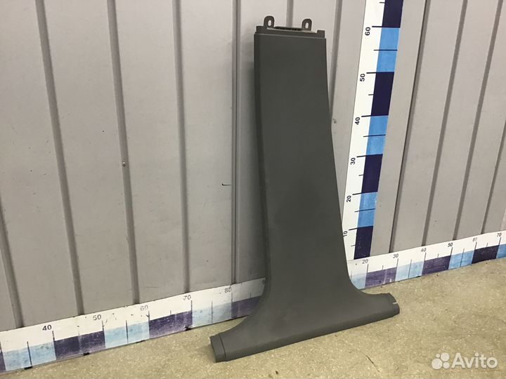 Обшивка средней стойки левая Ford Focus II 2008-20