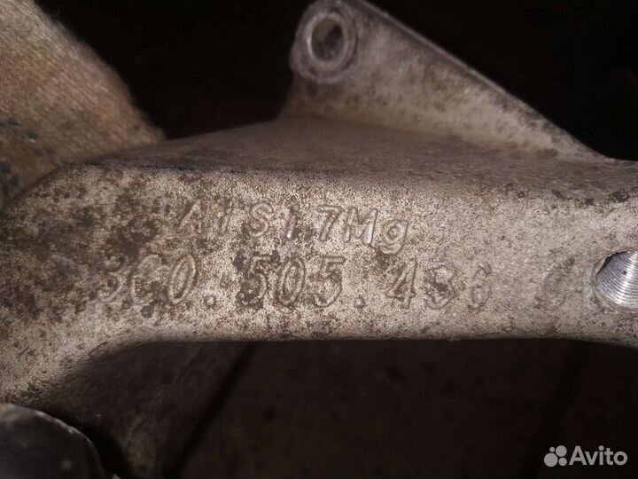 Кулак задний правый Tiguan Passat 4 motion