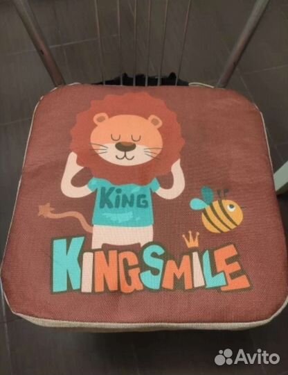 Подушка и спинка на стул для ребенка