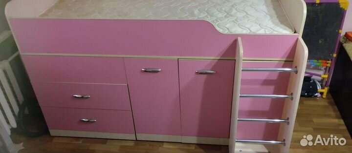 Кровать для девочки бу