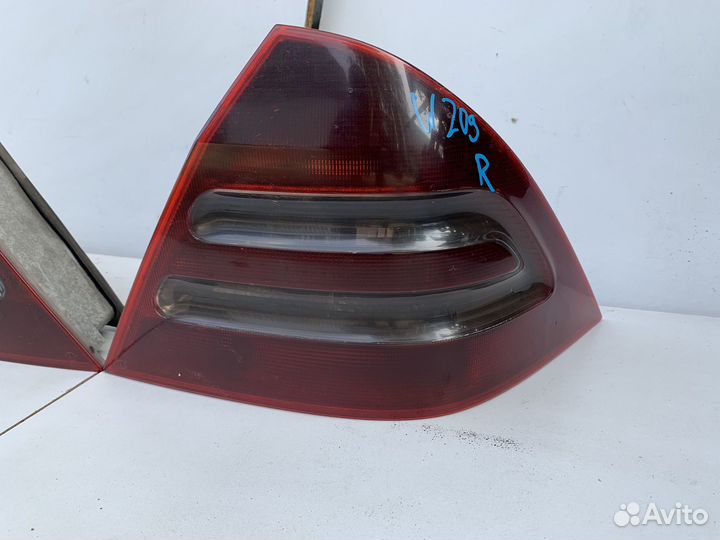 Фонарь правый/левый MB W203 2000-2006г