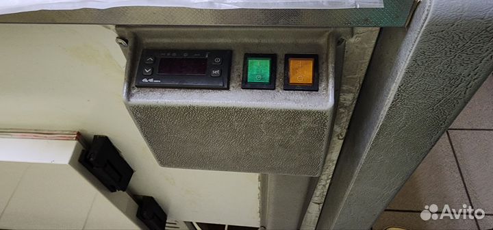 Холодильник витрина