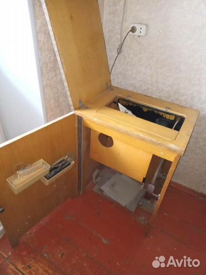 Швейная машинка Подольск 2м