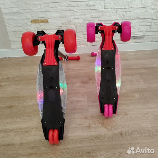 Самокат детский трехколесный с подсветкой scooter