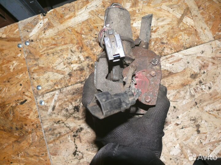 Дроссель Ford Escort 1991 г 1.4 л