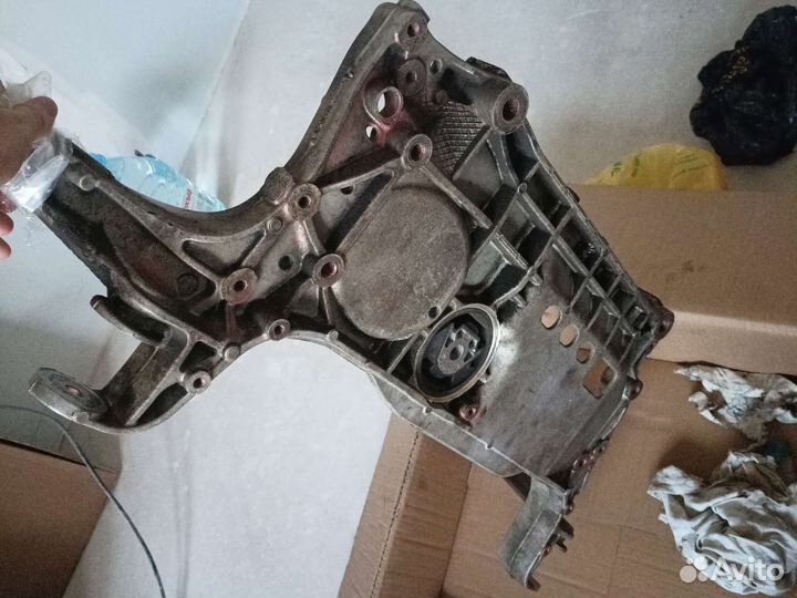 Подрамник Тигуан audi q3 q5 новые сайлентблоки