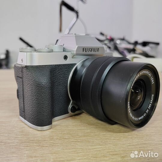 Беззеркальный фотоаппарат fujifilm x-t200