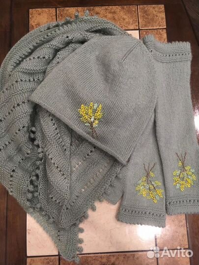 Новый комплект шапка и длинные митенки