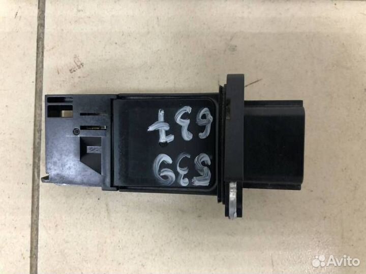 Датчик расхода воздуха массметр, дмрв Nissan X-Tra