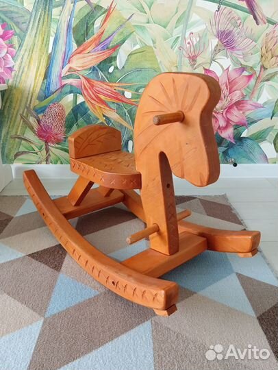 Качалка лошадь деревянная
