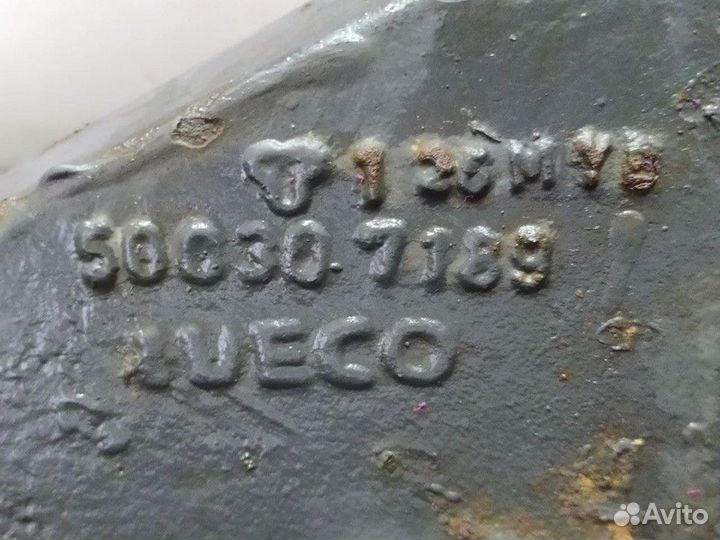 Кронштейн двигателя передний левый Iveco Stralis