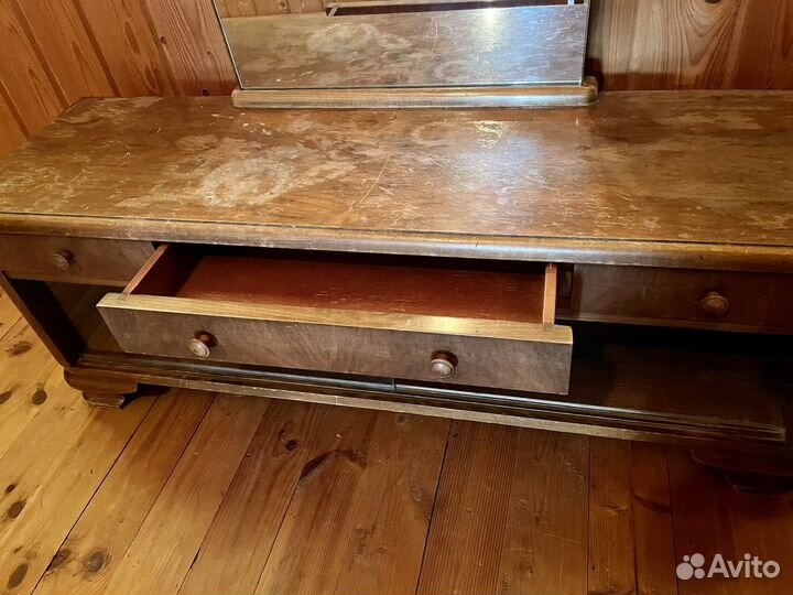 Трюмо с зеркалом старинное