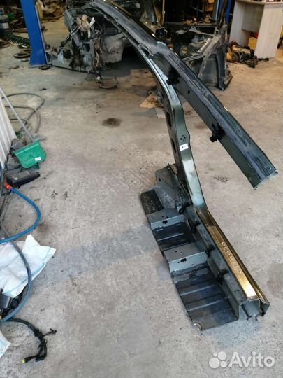 Citroen c4 хечбек CL стойка центральная левая