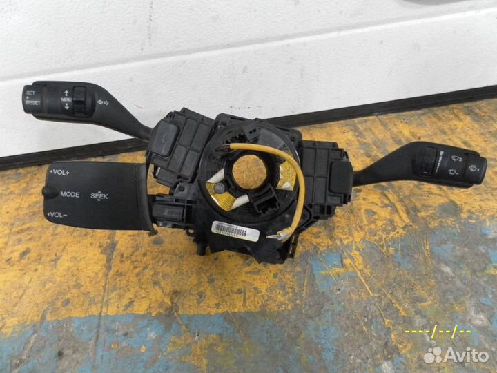 Стрекоза Ford Focus 2 с под рулевым переключателе